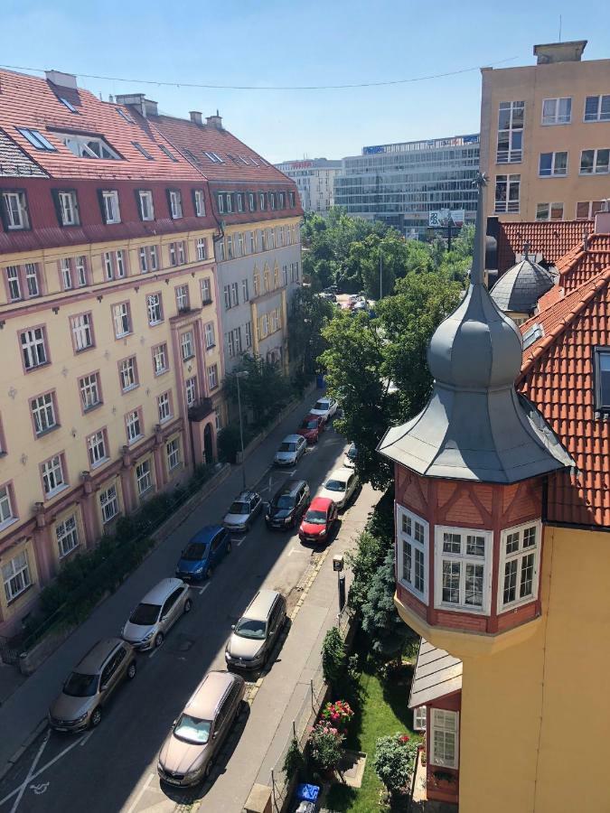 Dobrobeat Lejlighed Bratislava Eksteriør billede